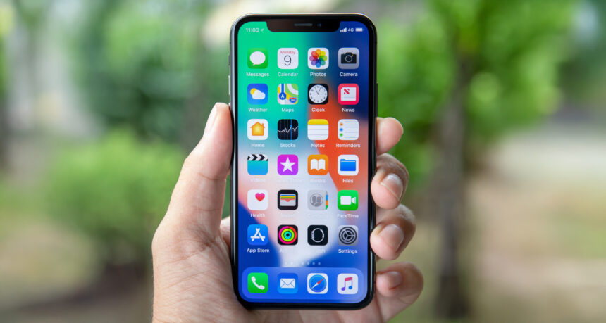 スマートフォン画面に並んでいるアプリ